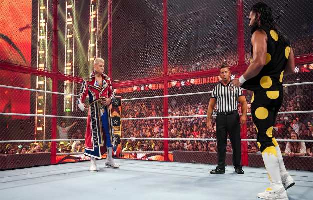 Seth Rollins vs Cody Rhodes Hell in a Cell