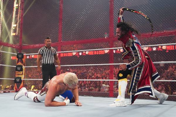 Seth Rollins vs. Cody en WWE Hell in a Cell obtiene las cinco estrellas