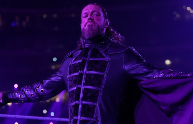 Actualización en backstage sobre la ausencia de Edge en RAW