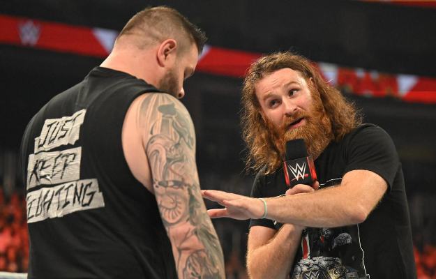 Sami Zayn explica por qué no atacó a Kevin Owens en WWE RAW