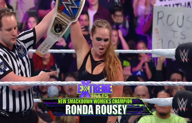 Ronda Rousey derrota a Liv Morgan WWE Extreme Rules