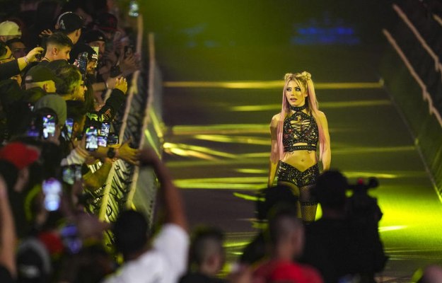 Alexa Bliss se ausentará de WWE por un tiempo desconocido