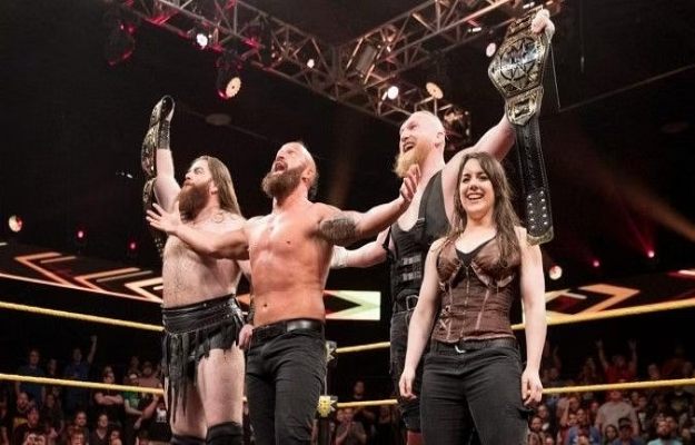 WWE SAnity & Nikki Cross