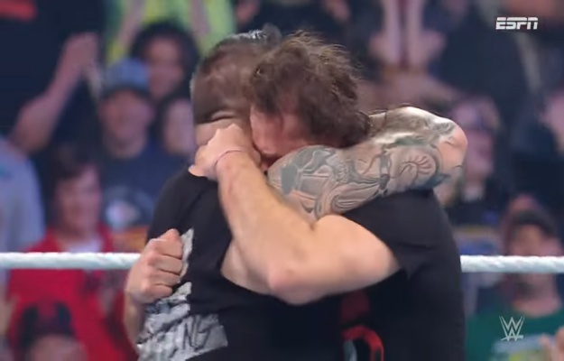 Sami Zayn y Kevin Owens se amistan en WWE SmackDown