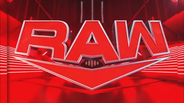 Dos combates oficiales en WWE RAW