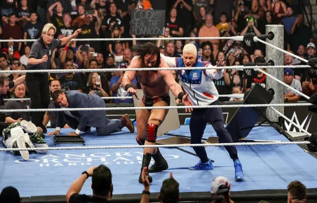 Drew McIntyre Cody Rhodes Resultados WWE SmackDown 31 de octubre 2025