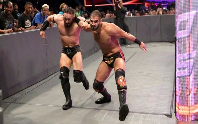 Ariya Daivari vs Neville en 205 Live