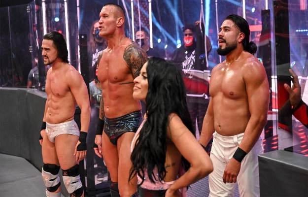 Los campeones dan la cara en WWE Raw