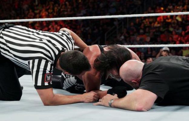 Arn Anderson explica el incidente en el combate entre Seth Rollins y Sting en Night of Champions
