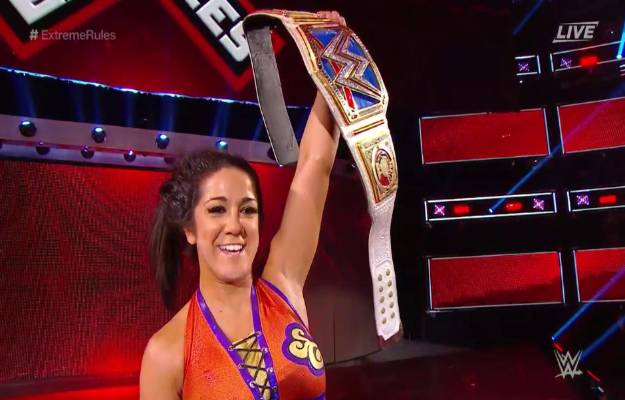Bayley retiene el campeonato femenino de SmackDown Live en WWE Extreme Rules
