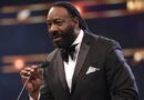Booker T defiende a WWE en la polémica de Sasha Banks y Naomi