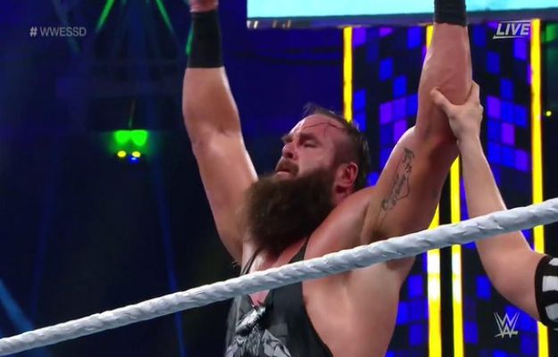 Braun Strowman derrotó a Bobby Lashley en WWE Super Show Down