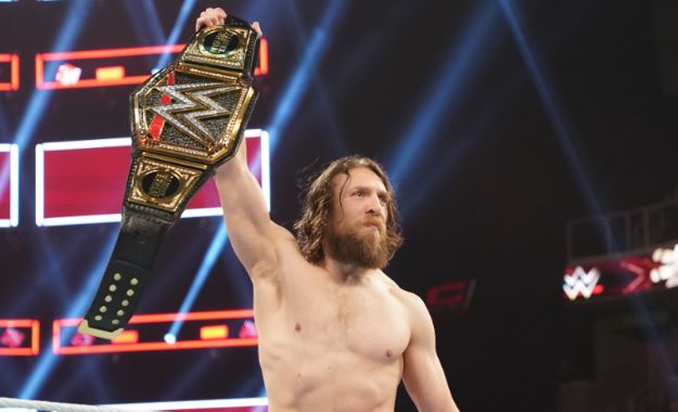 CAMPEÓN MUNDIAL UNIFICADO Daniel-Bryan-16