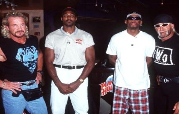 Dennis Rodman y Karl Malone lucharon en la WCW