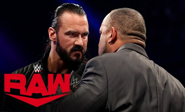 Drew McIntyre ataca a MVP en WWE RAW