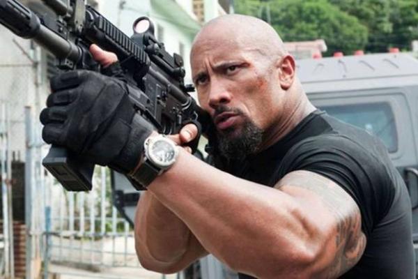 Dwayne Johnson (The Rock) no usará más armas reales en el cine