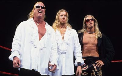 WWE Noticias Edge y Christian en The Brood