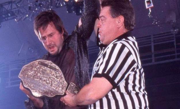 El ex campeón de WCW David Arquette de regreso al wrestling