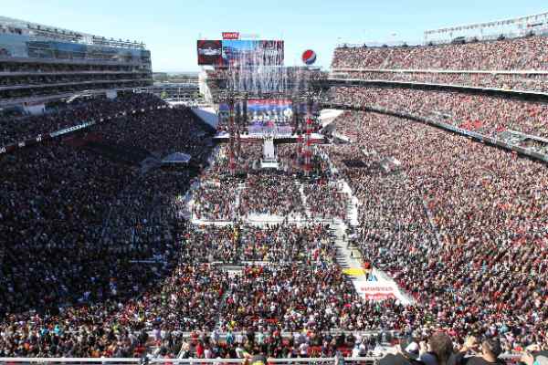El nuevo Big 4 de WWE: Grandes estadios y luchadores a tiempo parcial