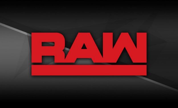 Estrella de WWE RAW podría estar luchando bajo una lesión