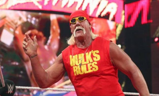 Hulk Hogan llega a Arabia Saudita para WWE Crown Jewel