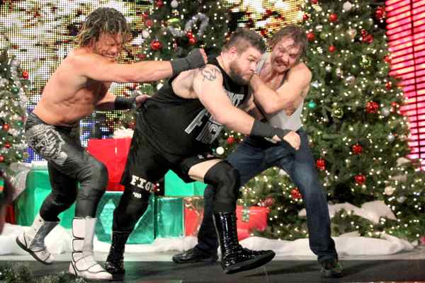 Los combates más locos de Navidad en WWE [Con vídeo]