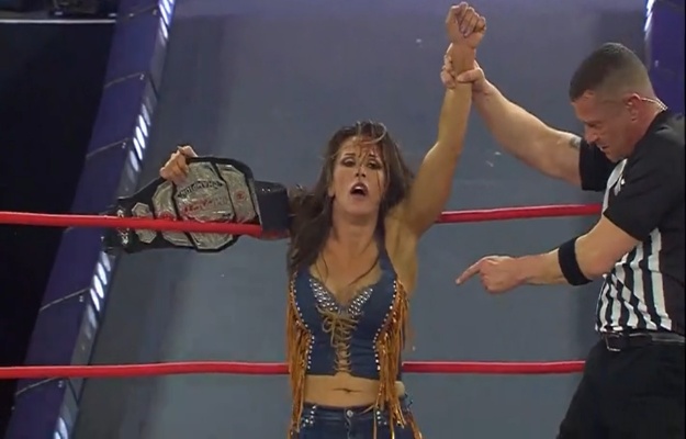 Mickie James llegará como Campeona de Knockouts al Royal Rumble