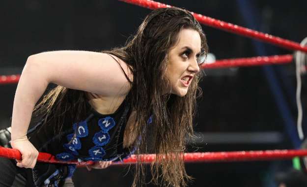Nikki Cross debuta en WWE RAW