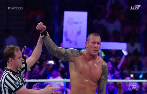 Randy Orton derrotó a Triple H en WWE Super Show Down