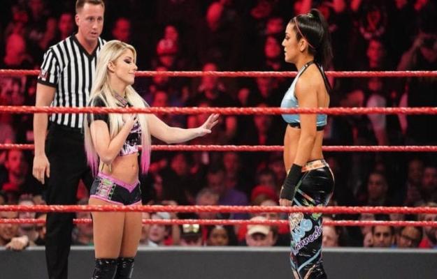 Reportes indican que Bayley y Alexa Bliss no estarán en WrestleMania 38