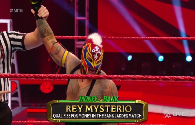 Rey Mysterio se clasifica para Money In The Bank