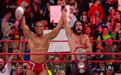 Seth Rollins y Jason Jordan nuevos campeones de RAW en navidad