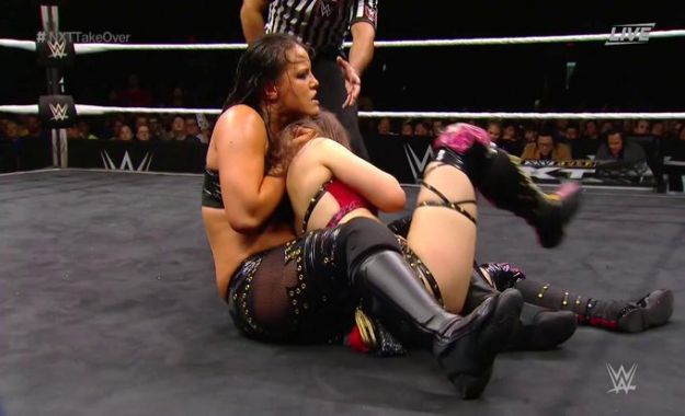 Shayna Baszler retiene el NXT Women's Championship en Takeover 25