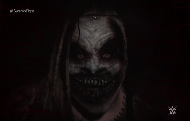 The Horror Show at Extreme Rules_ The Fiend aparece en el Swamp Fight Match