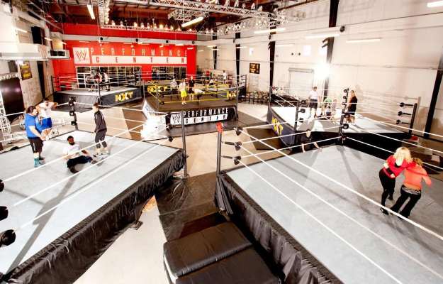 Parte de Wrestlemania 36 podría hacerse en el Performance Center