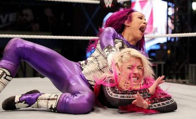 Sasha Banks revive su histórico combate contra Alexa Bliss