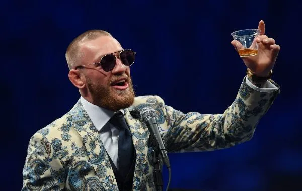 ¿En qué se parecen Conor McGregor y Ric Flair?