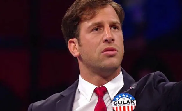 ¿Por qué ha estado apareciendo Drew Gulak en WWE RAW varias semanas? ¿Por qué ha estado apareciendo Drew Gulak en WWE RAW varias semanas?
