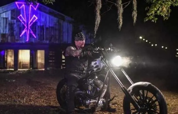 ¿Seguirá Undertaker cómo The American Badass_ ¿Seguirá Undertaker cómo The American Badass?
