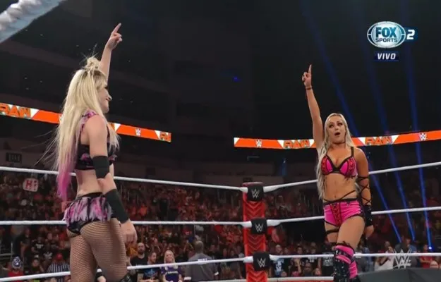 Alexa Bliss y Liv Morgan Alexa Bliss y Liv Morgan