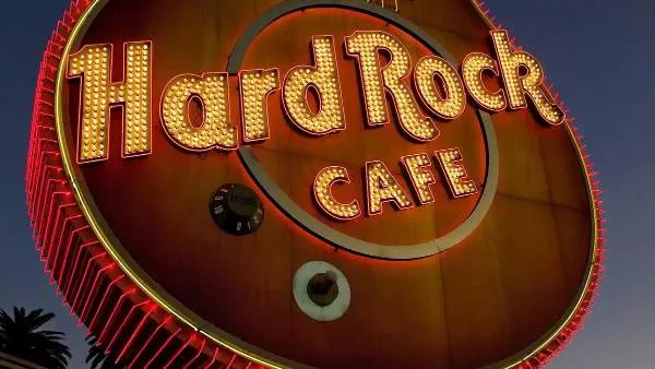 Error en el Hard Rock Cafe cambia de nombre a un luchador de WWE