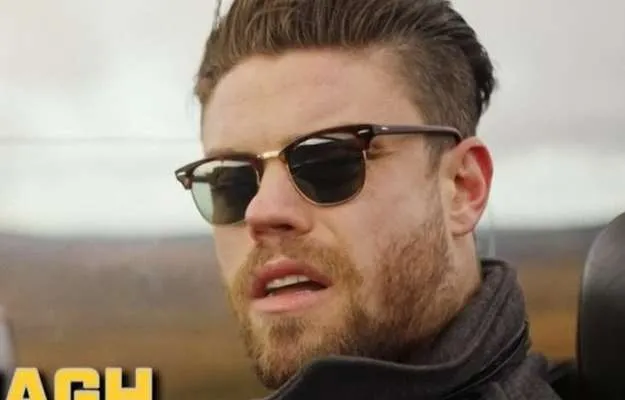 Jordan Devlin(1) Jordan Devlin1