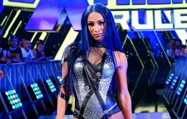 Los abogados de Sasha Banks negocian su salida de WWE