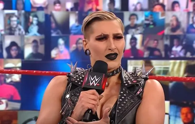 Rhea Ripley reacciona a ser reemplazada como retadora al Título de RAW