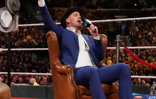 Happy Corbin Happy Corbin planea seguir luchando por muchos años