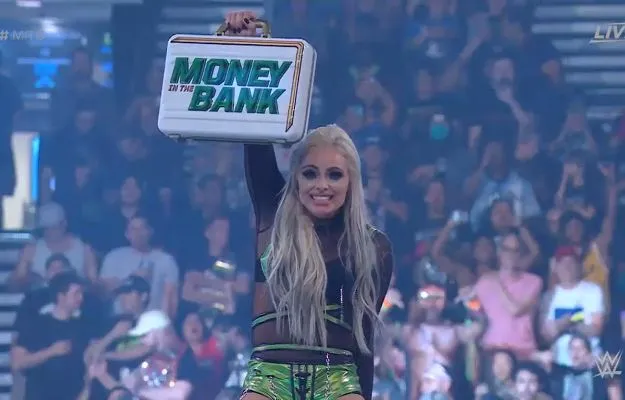 Liv Morgan se convierte en la Señorita Money in the Bank 2022 Liv Morgan se convierte en la Señorita Money in the Bank 2022