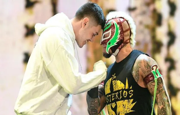 Rey Mysterio Rey Mysterio y Dominik hablan sobre una posible rivalidad entre ambos