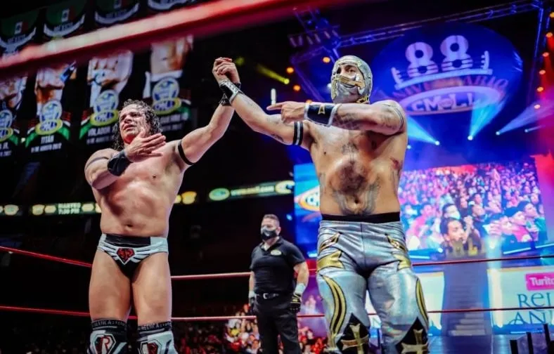 subir Victoria de Templario junto a Soberano Jr.