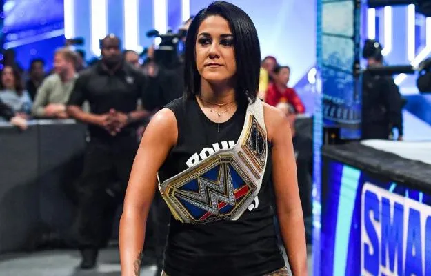 Bayley opina sobre las luchas repetitivas en la división femenina Bayley opina sobre las luchas repetitivas en la división femenina