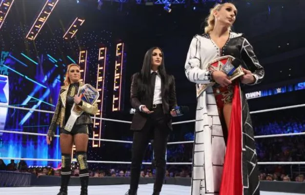 Charlotte Flair se sincera sobre su relación con Becky Lynch
